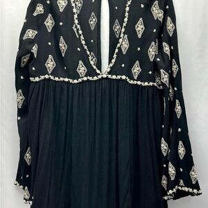 Free People Diamond Embroidered Boho Gauze Crinkled Tunic Bell Sleeves